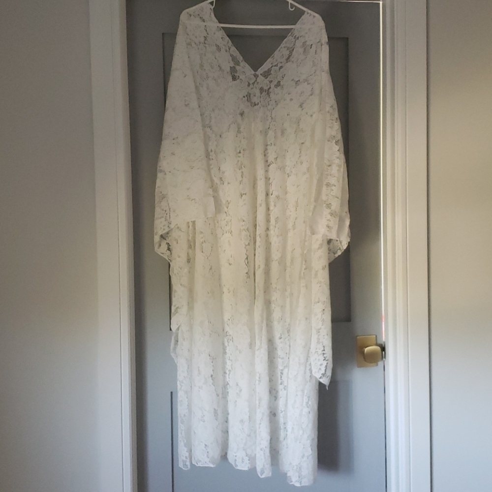 Maternity fashion lace long sleeve maxi dress
